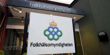Entrén till Folkhälsomyndigheten i Solna, Stockholm. Folkhälsomyndigheten varnar för bedragare som mejlar i myndighetens namn och försöker lura mottagare att betala för ett "hälsotest".